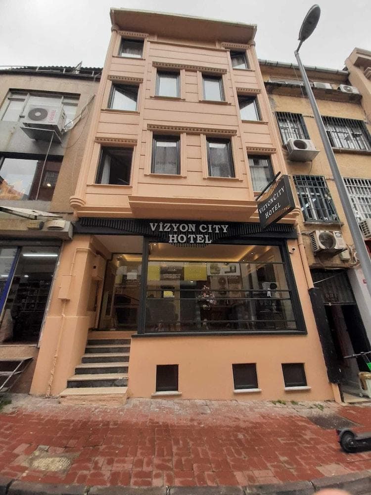 Vizyon City Hotel