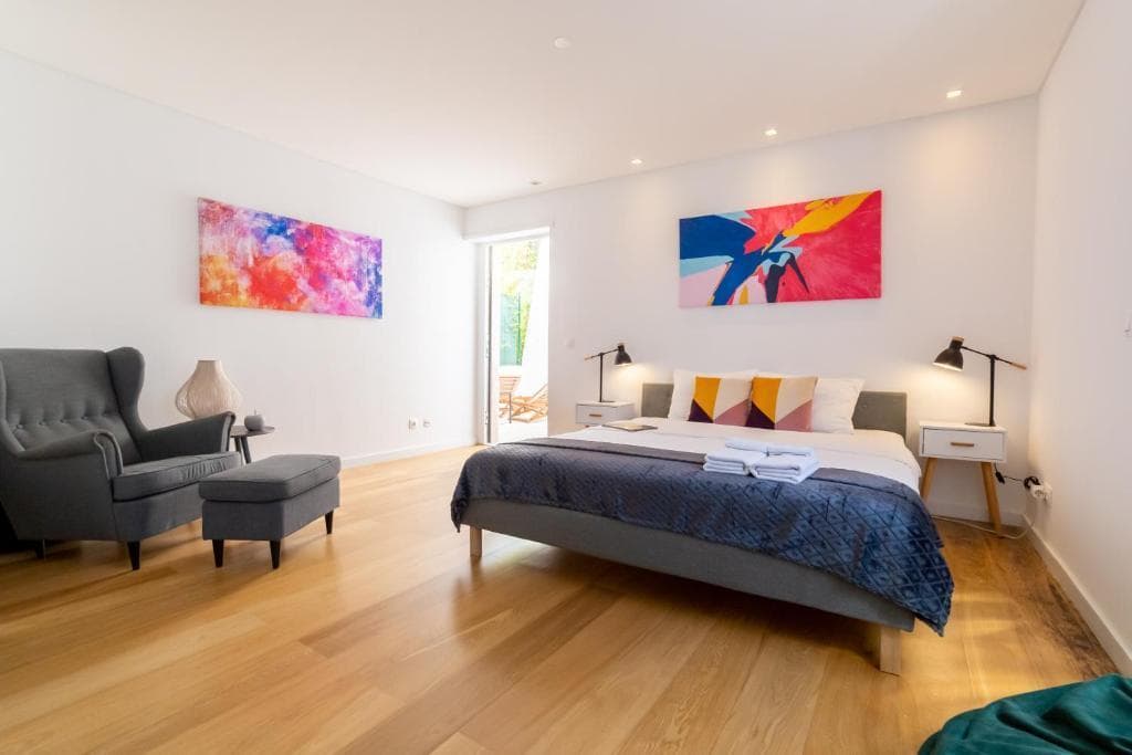 Industrial Lisbon Apartment (Adults only)