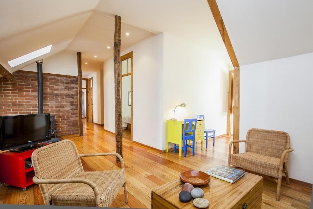 Lxway Apartments Diario de Noticias Color