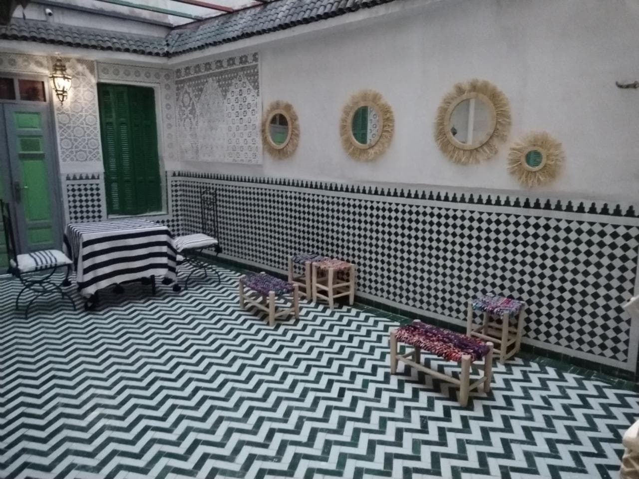 Dar Sarsar Artistic Music