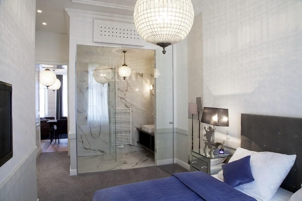 6 Rooms - Garnisongasse