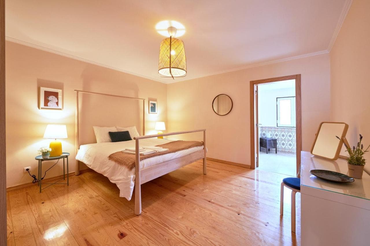 Renovated And Spacious Duplex Apartment with Patio, by Timecooler