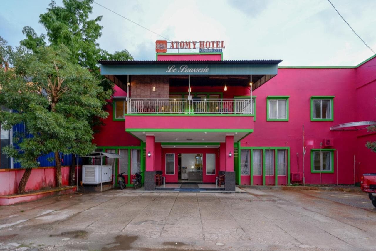 Atomy Hotel by Reddoorz