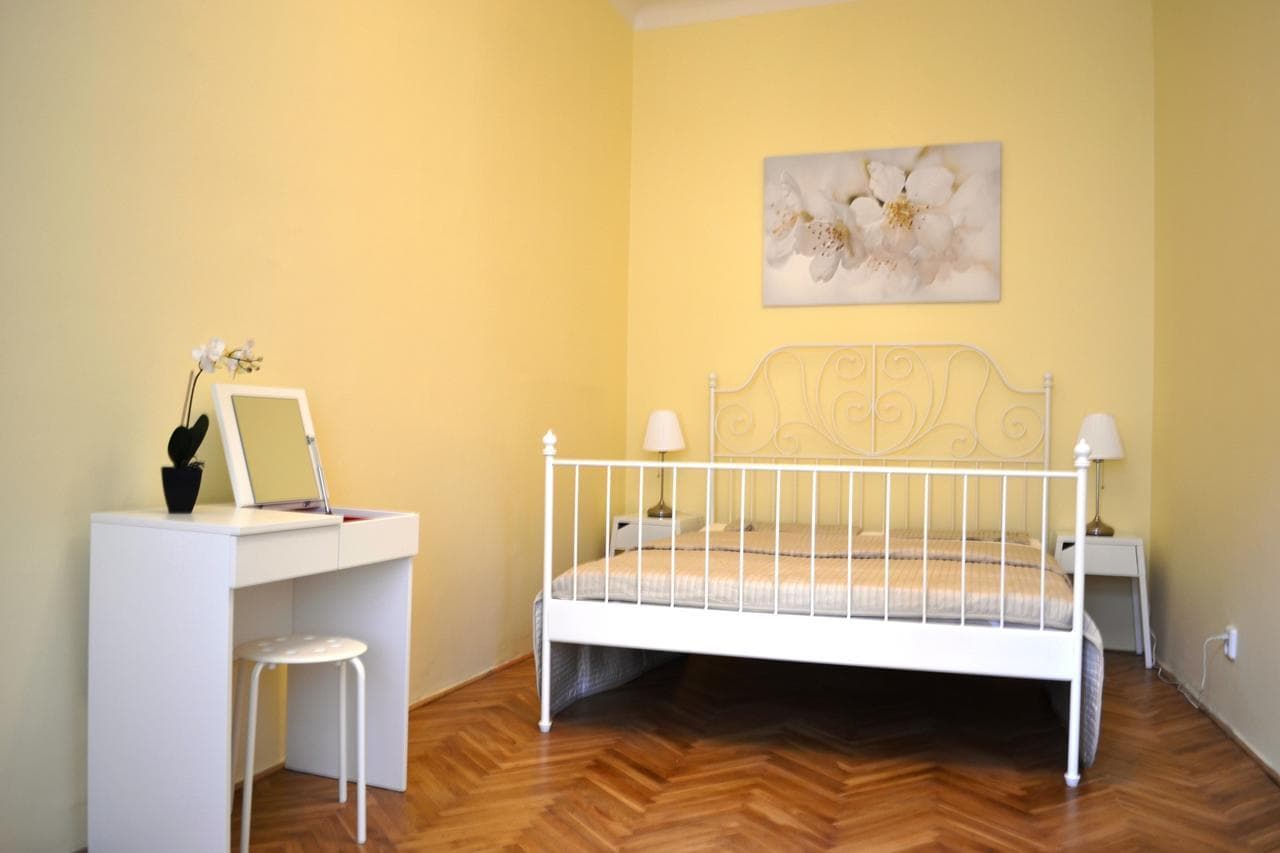 Sunflower 2bdr Flat by Ruterra