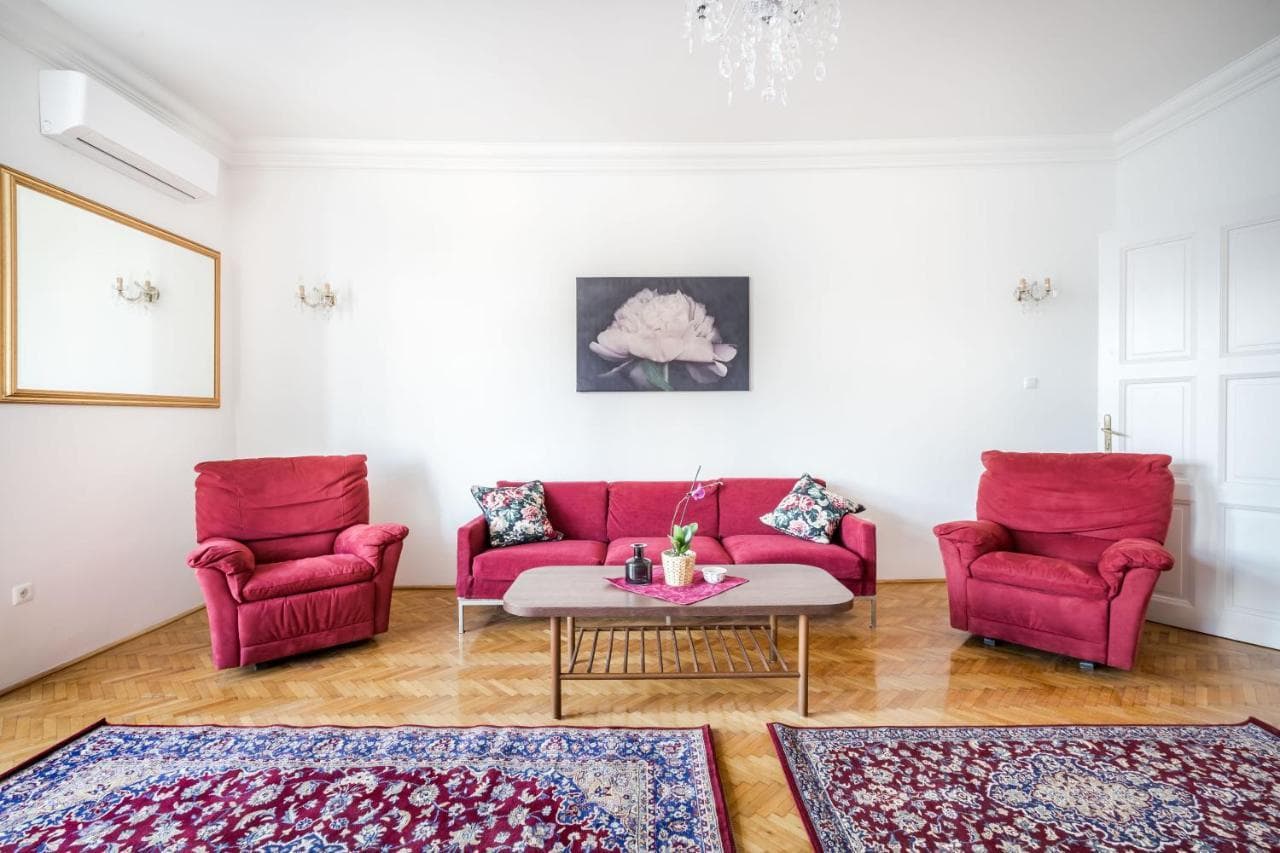 Bpr Neo Rooftop Home with A/C