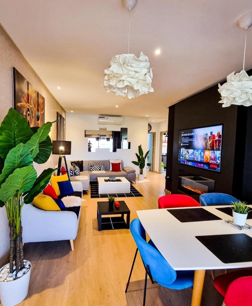 Privilege House Jade