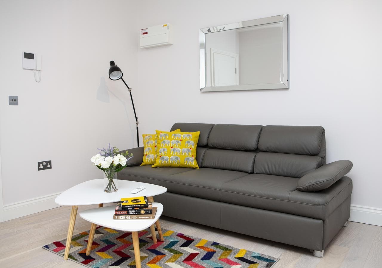 Soho Suites by Indigo Flats