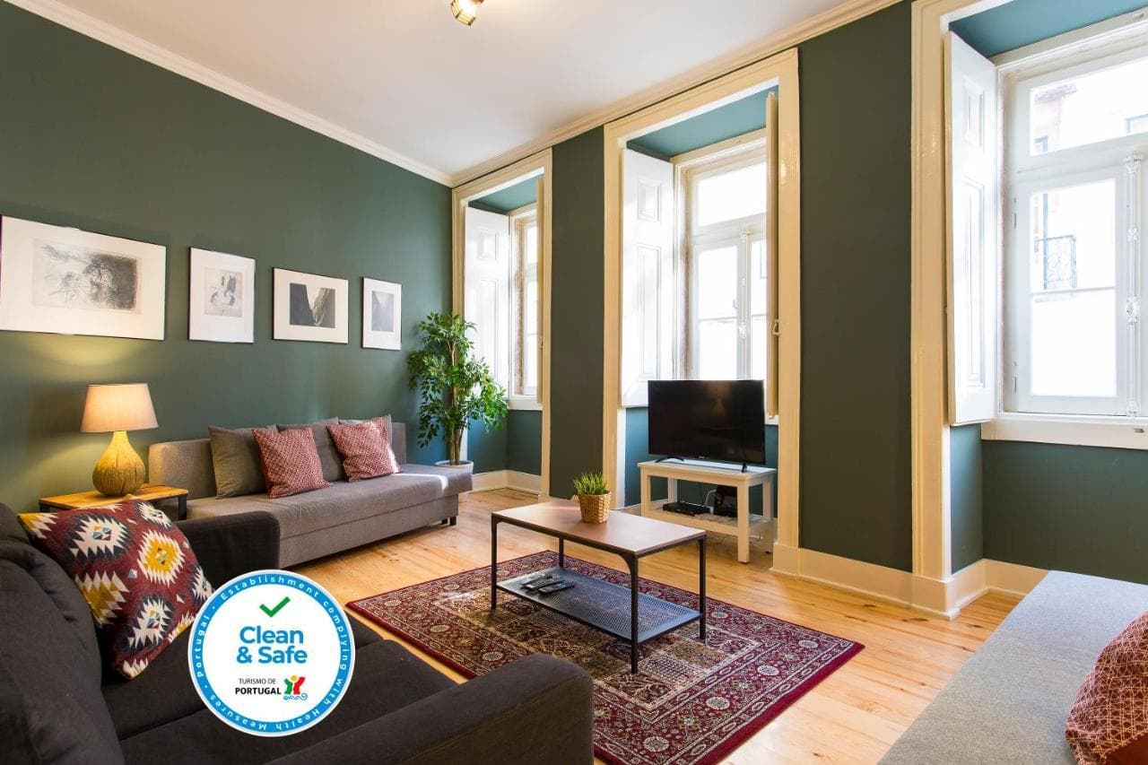 Gloria by Central Hill Apartments