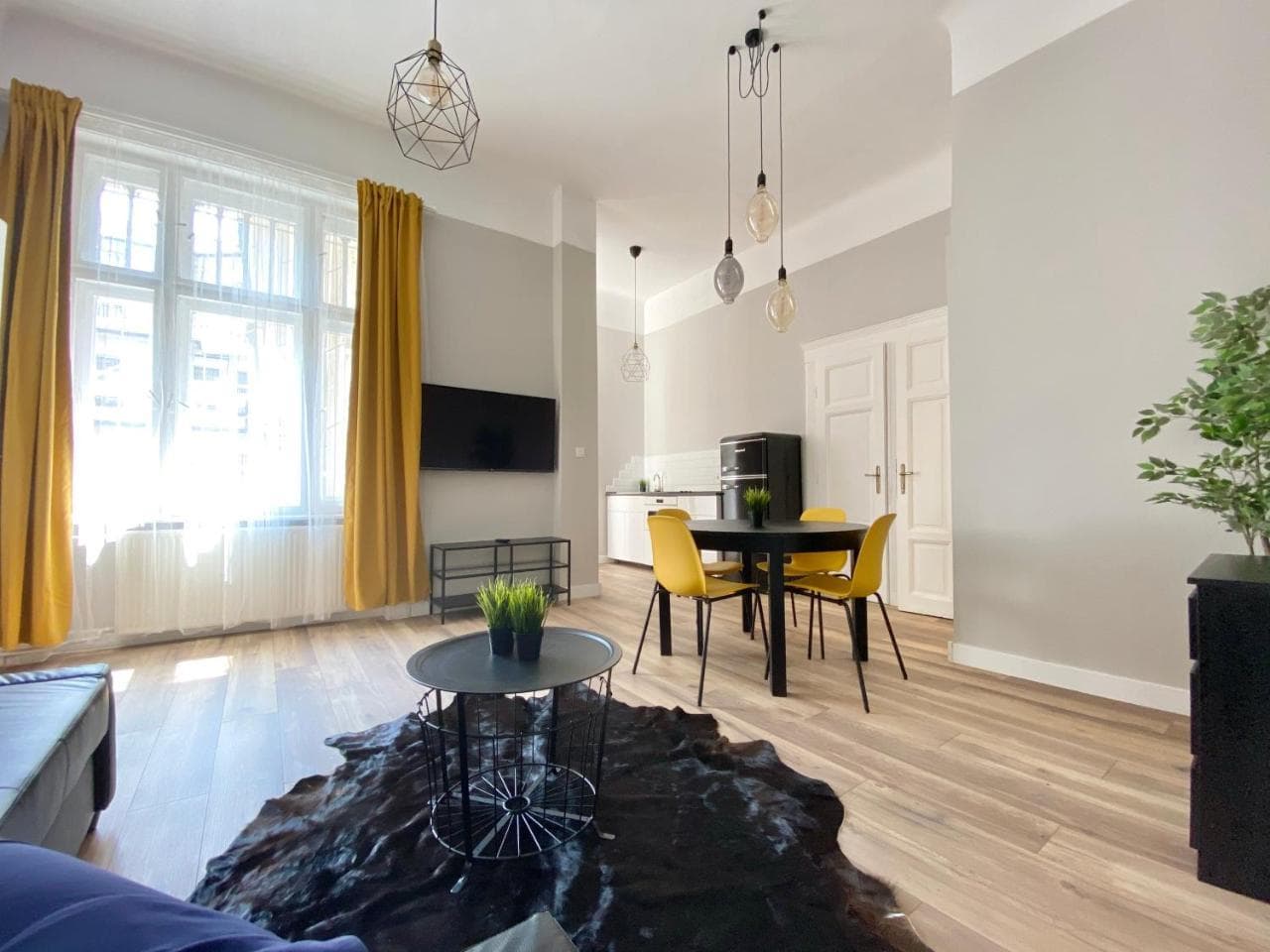 Standard Apartment by Hi5 - 2 Bedroom Suite in the Center