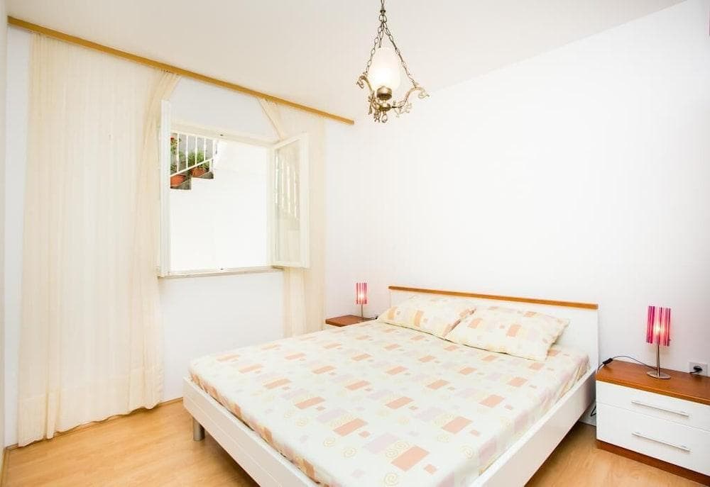 Apartman Debos