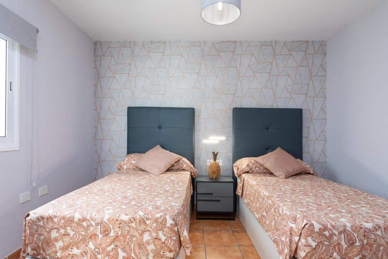 Sunny Island Teresitas 2