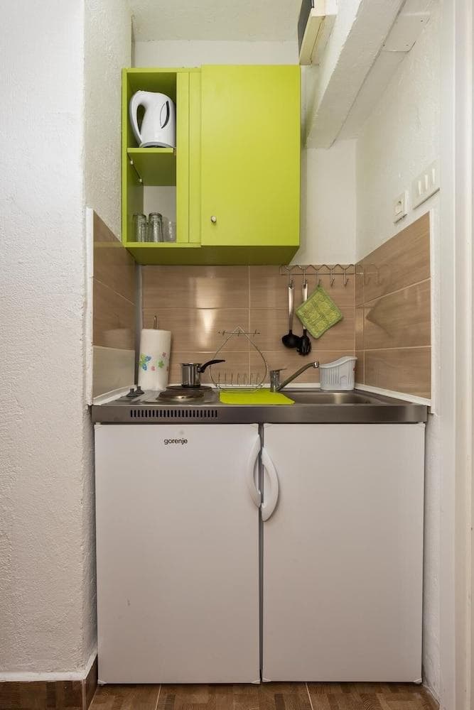 Apartment Purple Rain