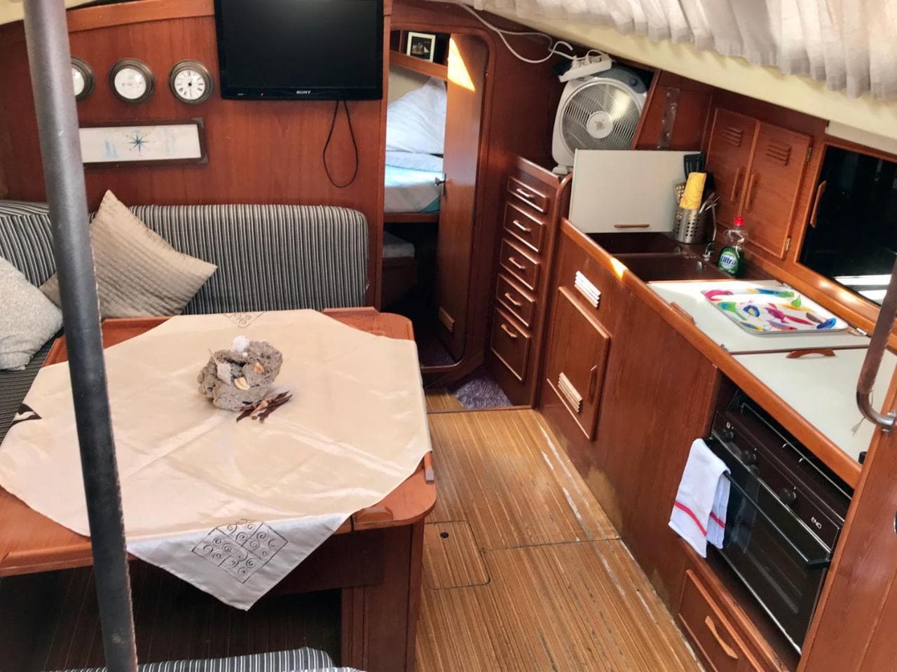 Sleep & Boats Barcelona City