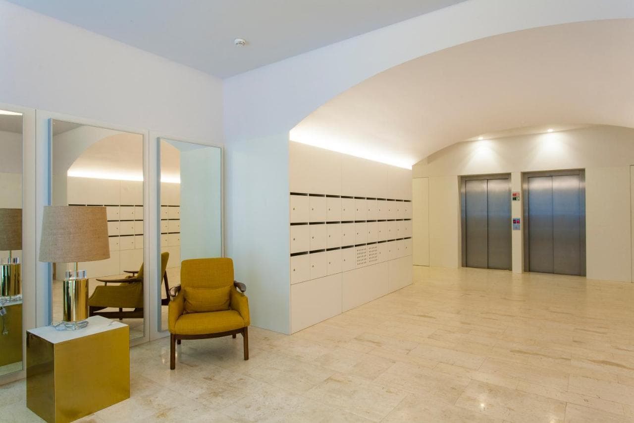 Crucifixo Downtown Terrance & Deluxe Apartment