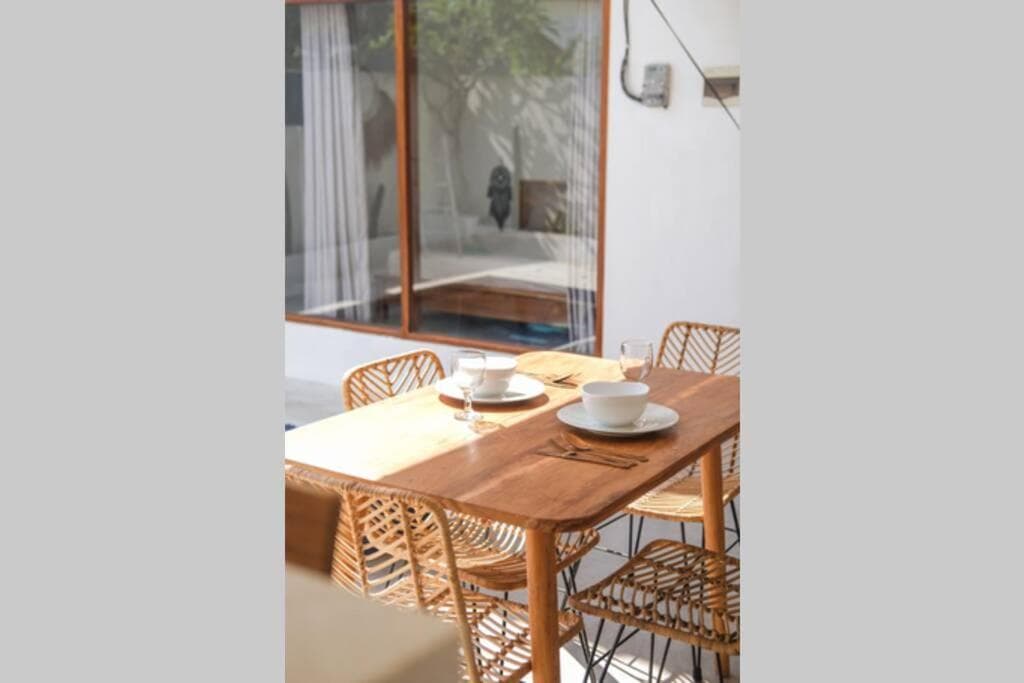 Kiki Village Bathtub And Living Room