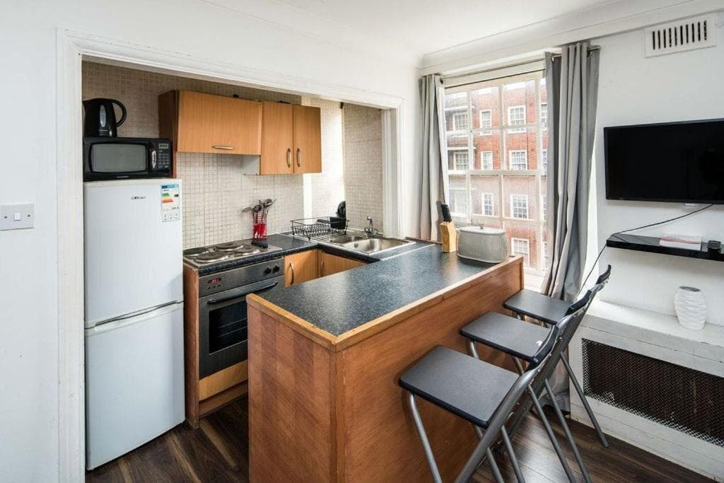 Edgware Road Apartment