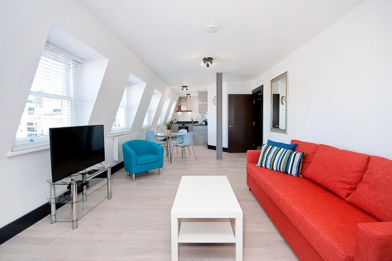 Farringdon Penthouse Loft by City Living London