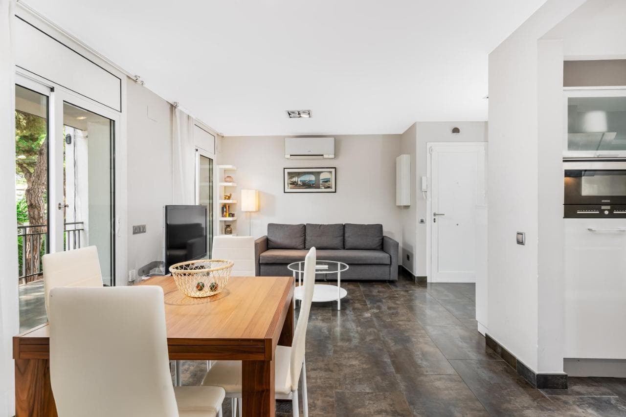 Beautiful Flat Beach, Casteldefels