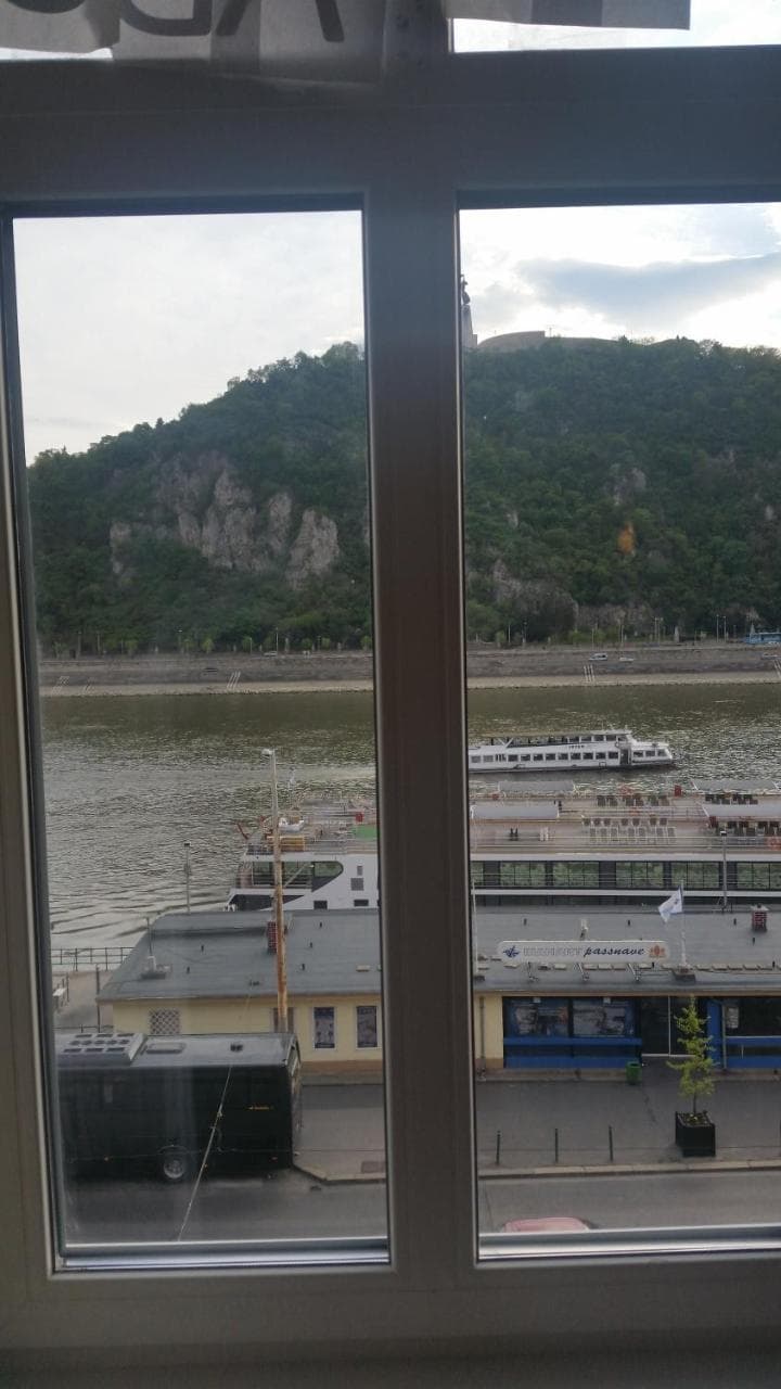 River Danube Views, Center Budapest Luxury Appartment