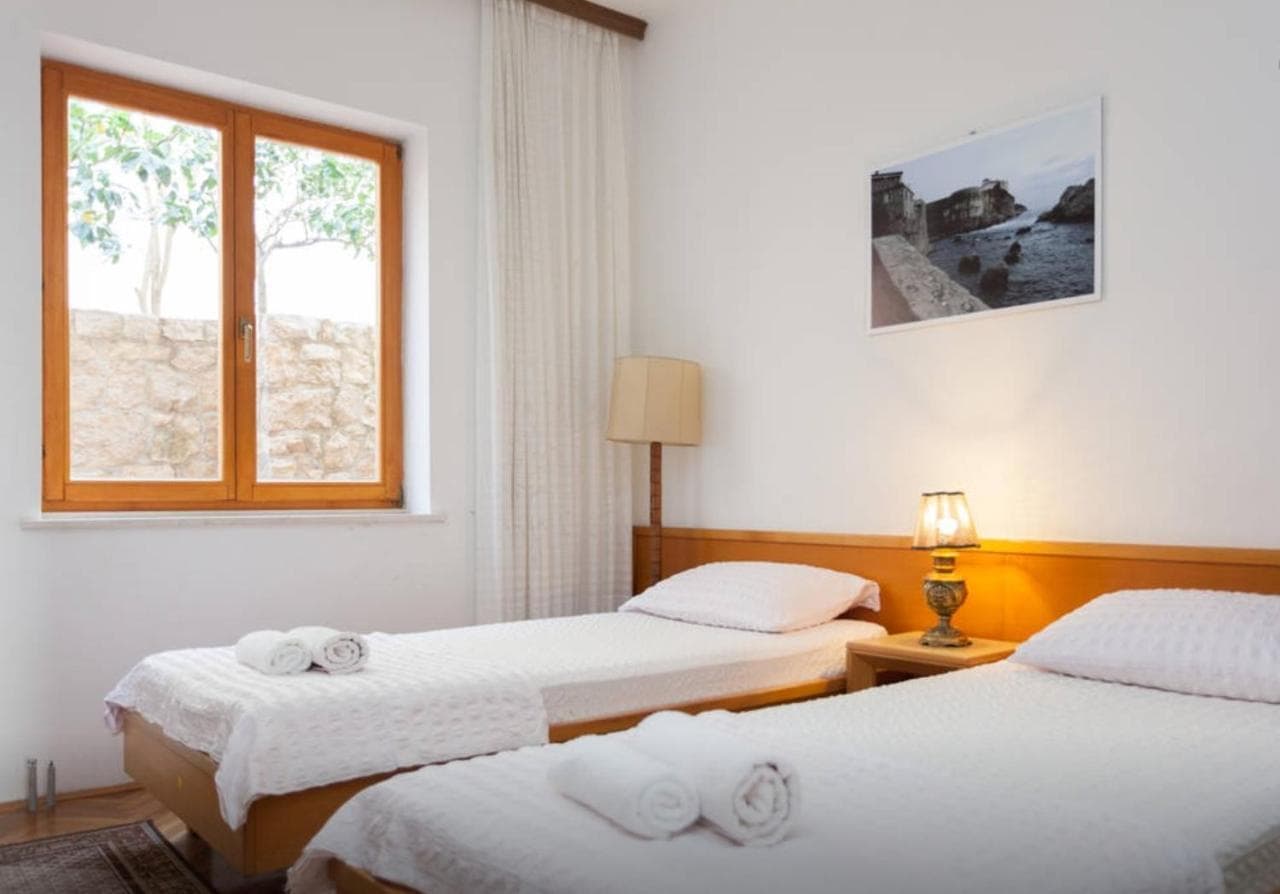 Apartment And Rooms Villa Marijo