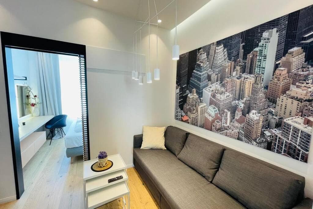 Zeus Design Apartments Unique #36