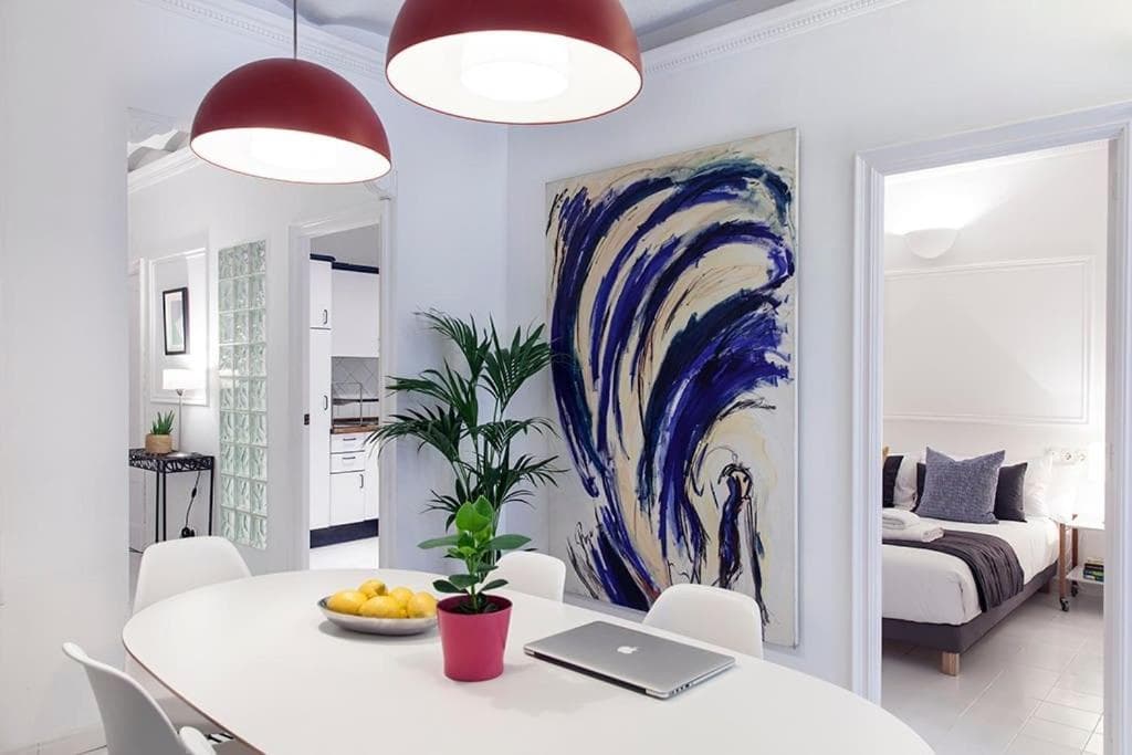 Sagrada Familia Art Apt by Myrentalhost