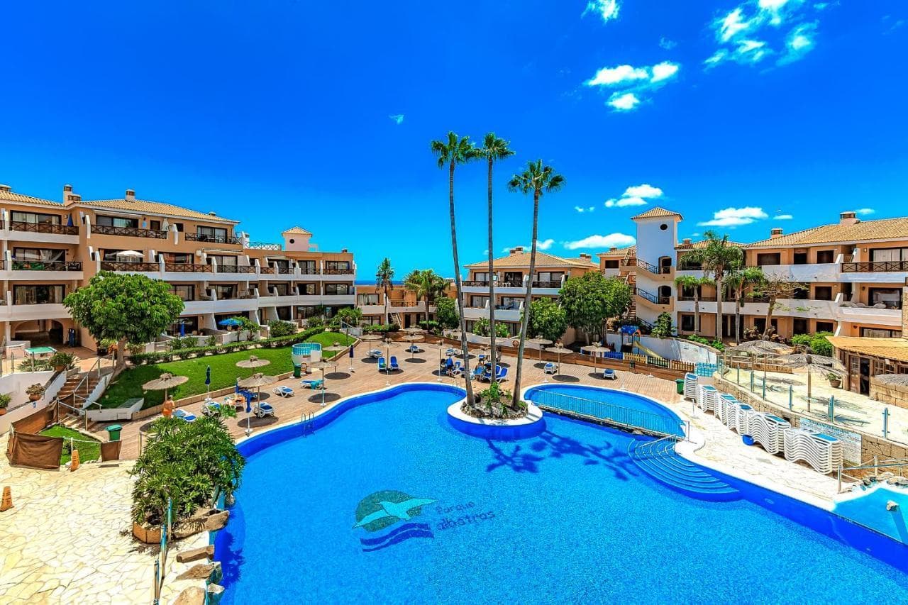 Apto a Pie de Piscina, Terraza Privada & AC