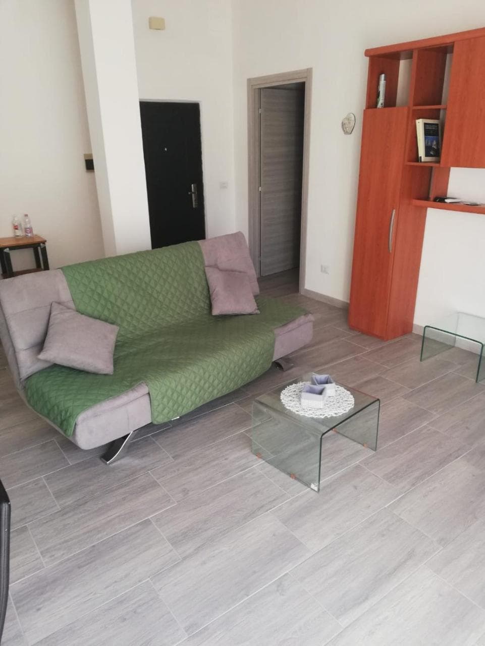 The Friend's House I