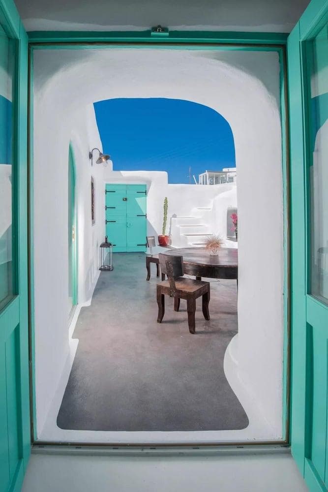 Two Bedroom Villa with Private Indoor Cave Pool