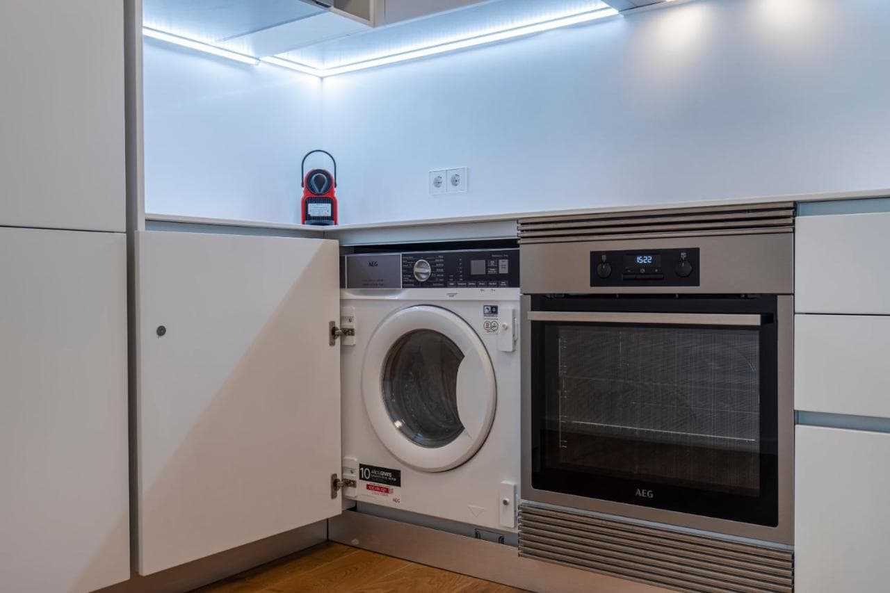 Fabulous 2 Bedroom by Innkeeper (Adults Only)