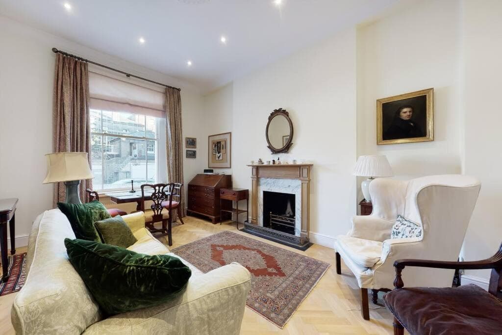 Lovely 1 Bedroom Flat in Pimlico (Adults Only)