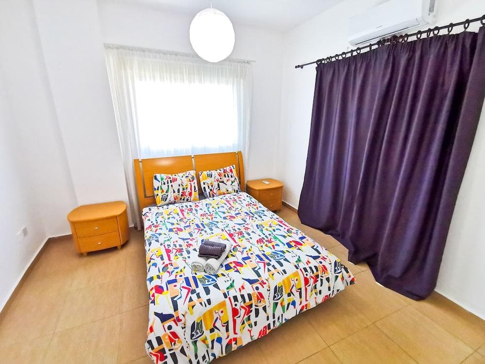 Off Course Seaview Apartment