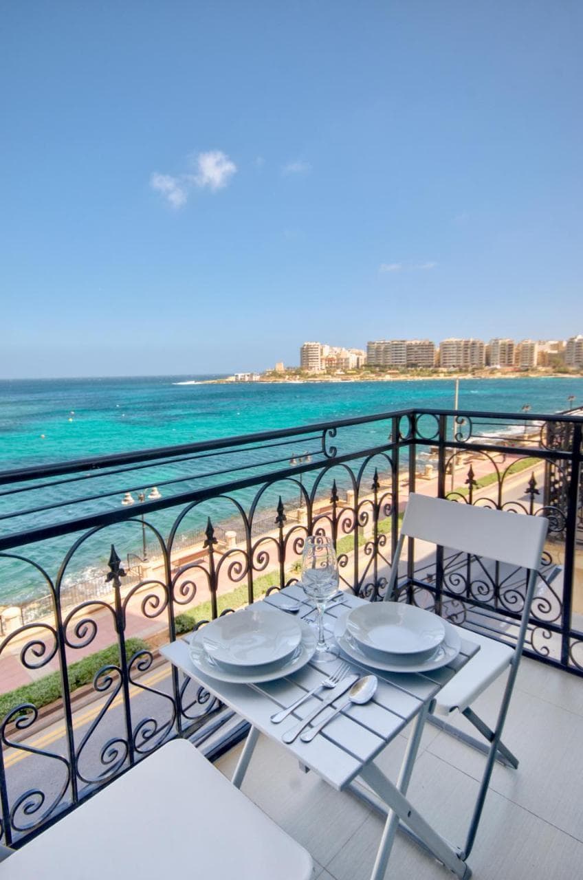 St Julians 2 Bedroom Apartment with Commanding Seaviews by Shortletsmalta