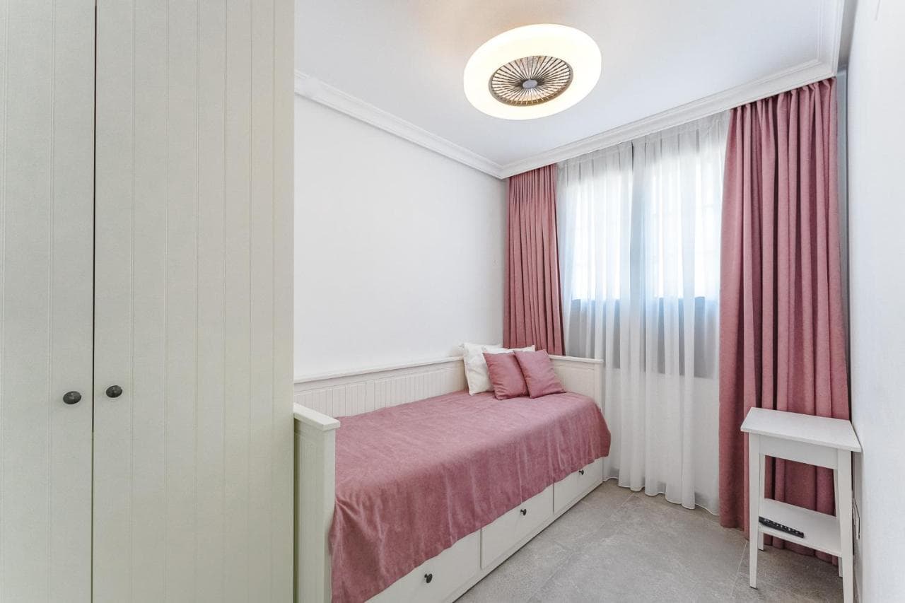 Townhouse with Three Bedrooms