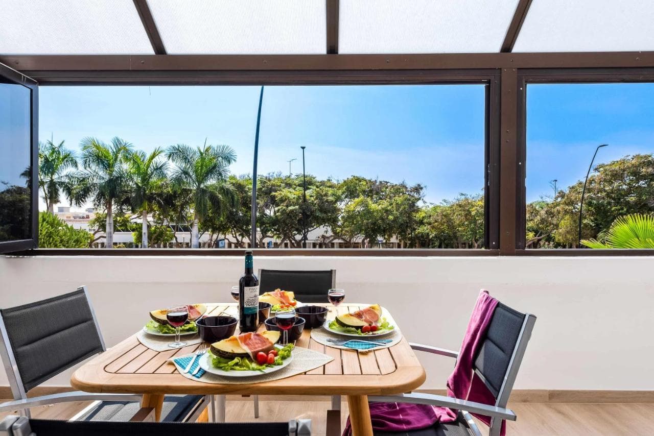 Las Vistas Cristianos by Welcome Tenerife