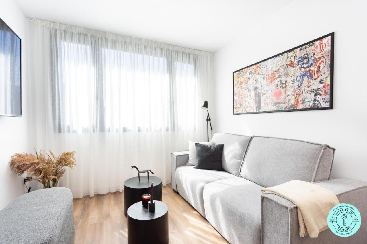 The Luxe Santa Cruz, by Nivariahost