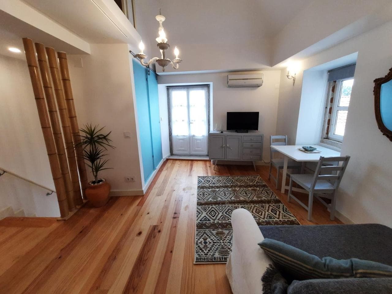 Lisbon Castle Apartment (Adults Only)