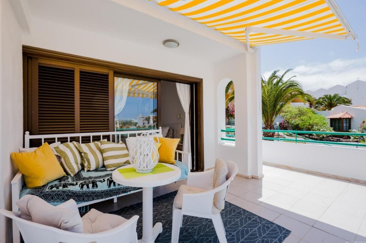 Las Carabelas 8, Next To the Sea And All Amenities