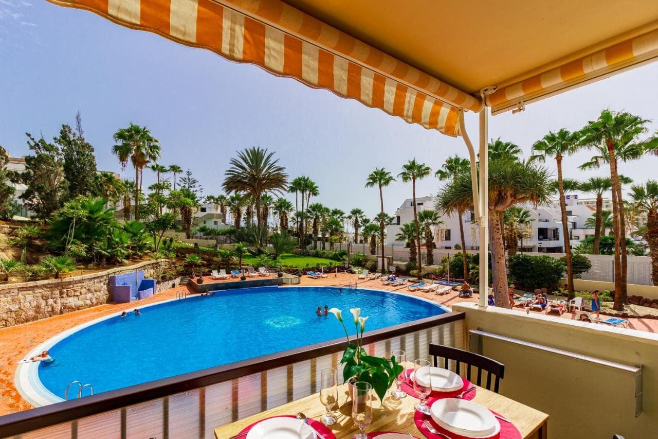 Fantasticstylish & Aircon, Near Lasamericas Beach