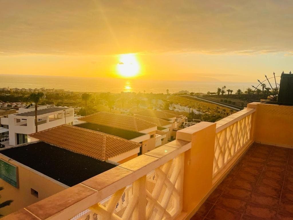 Paradise Seaview Apartment with Huge Terrace