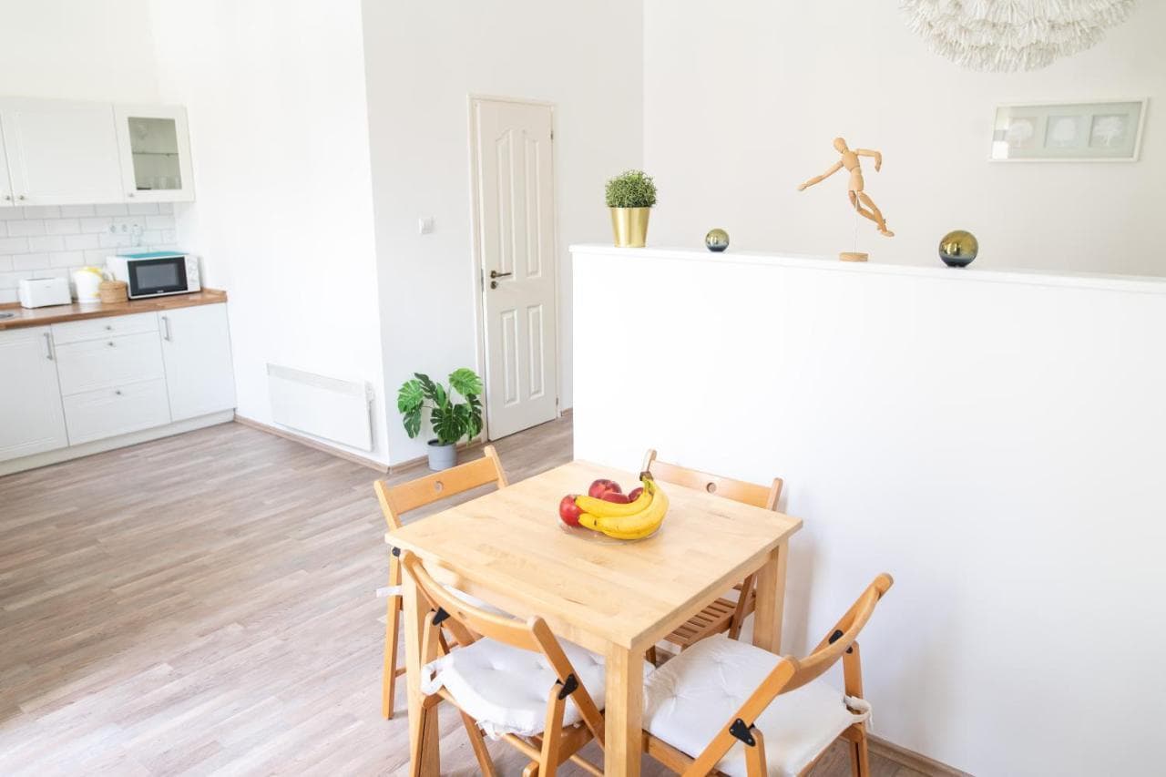 N28 Condo Apartment Next To Andrassy.