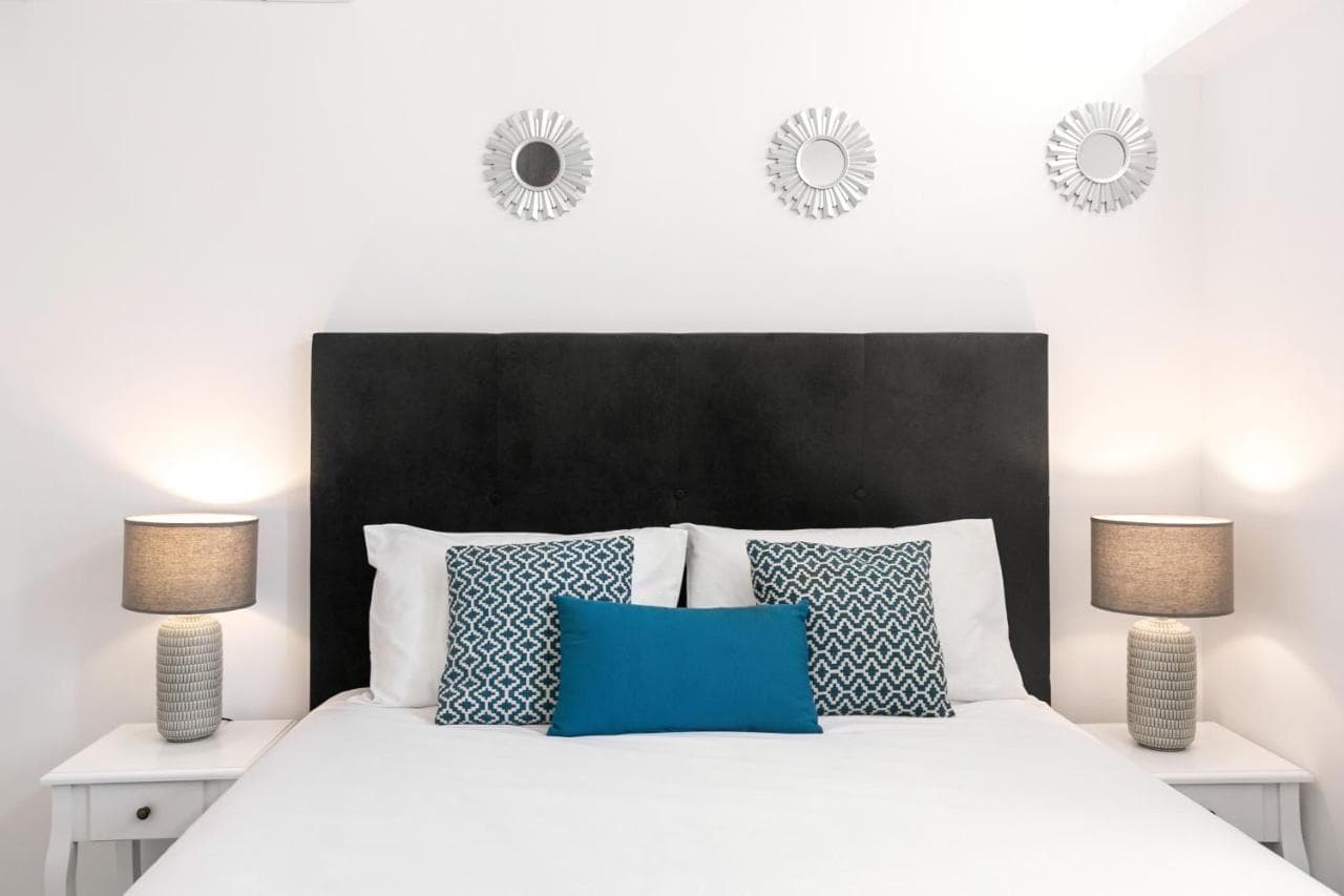 Beach Alley Apartment