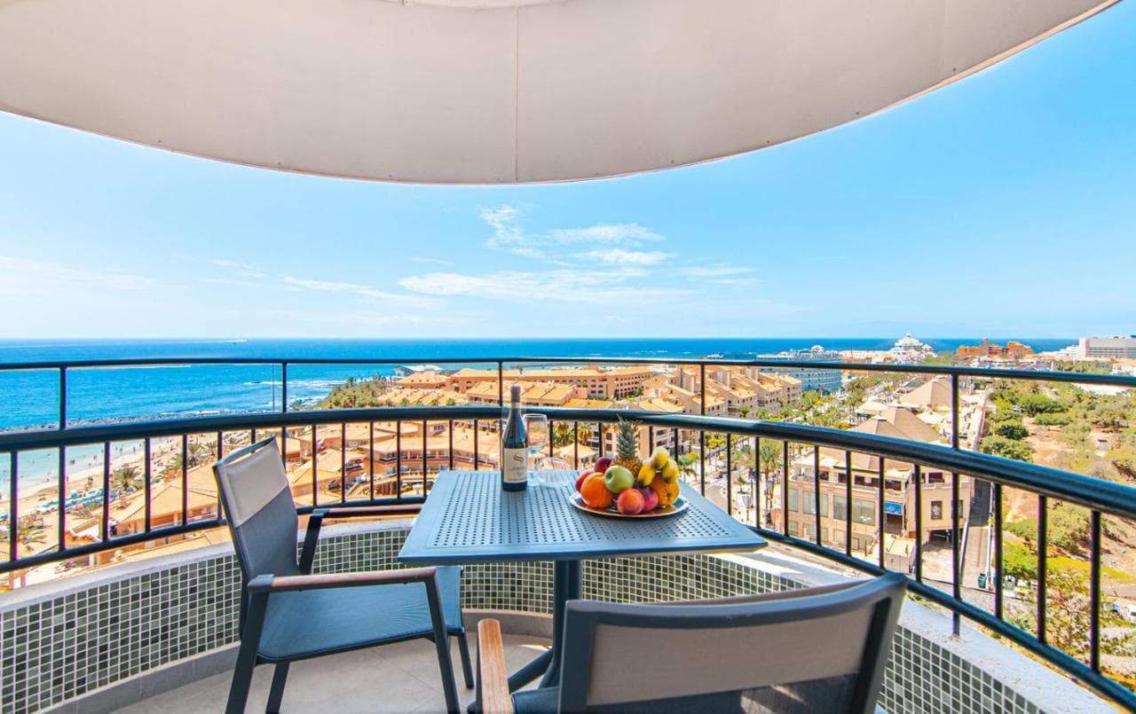 Modern Ocean View Apartment Ph12