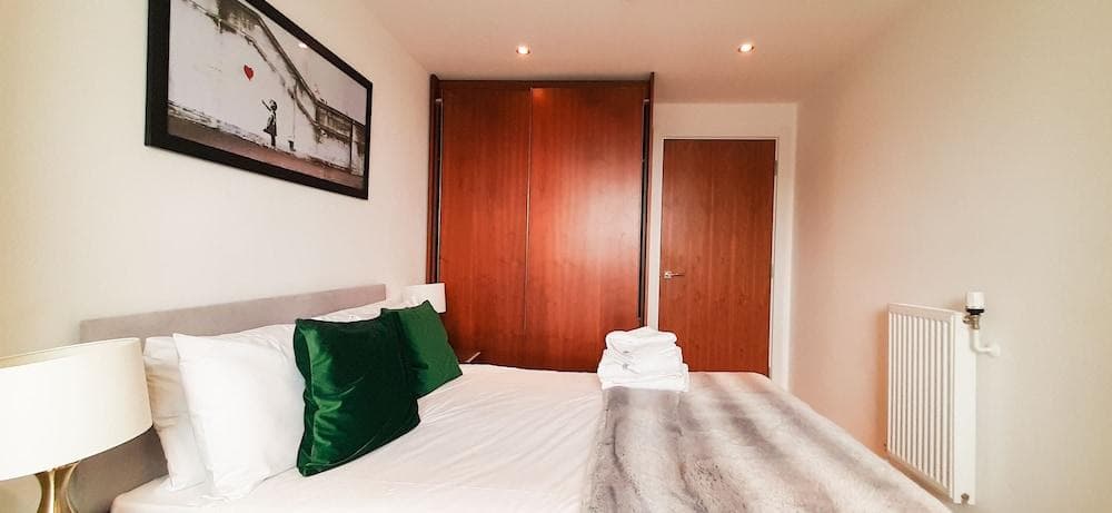 Lincoln Plaza Duckman Tower