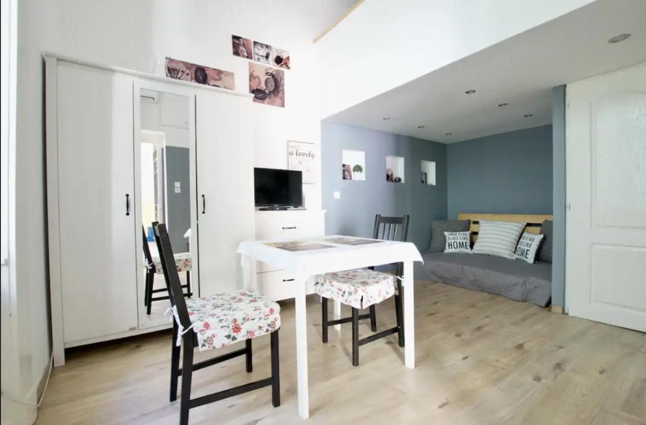 Standard Apartment by Hi5 - Wesselenyi Street