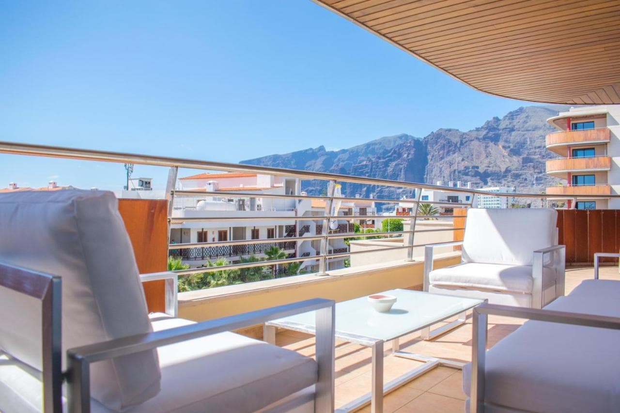 Large Terrace with Views on the Cliffs at Balcon de Los Gigantes