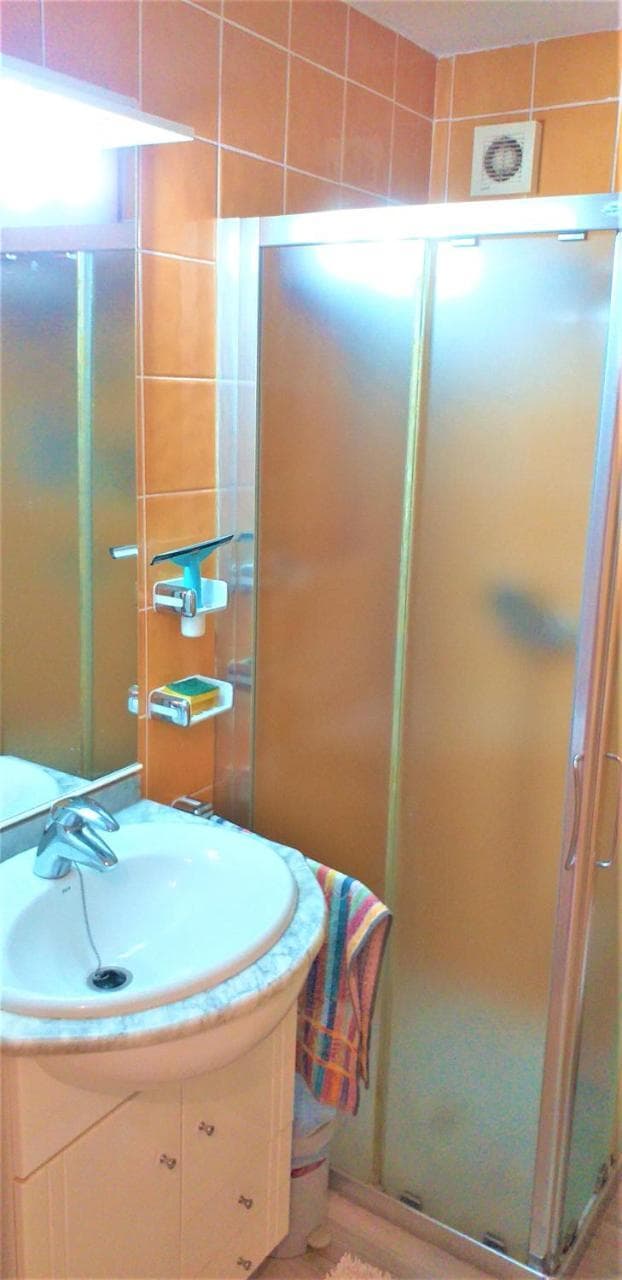 Apartment with a Large South-Facing Balcony, Sea View And Wifi in las Americas Center