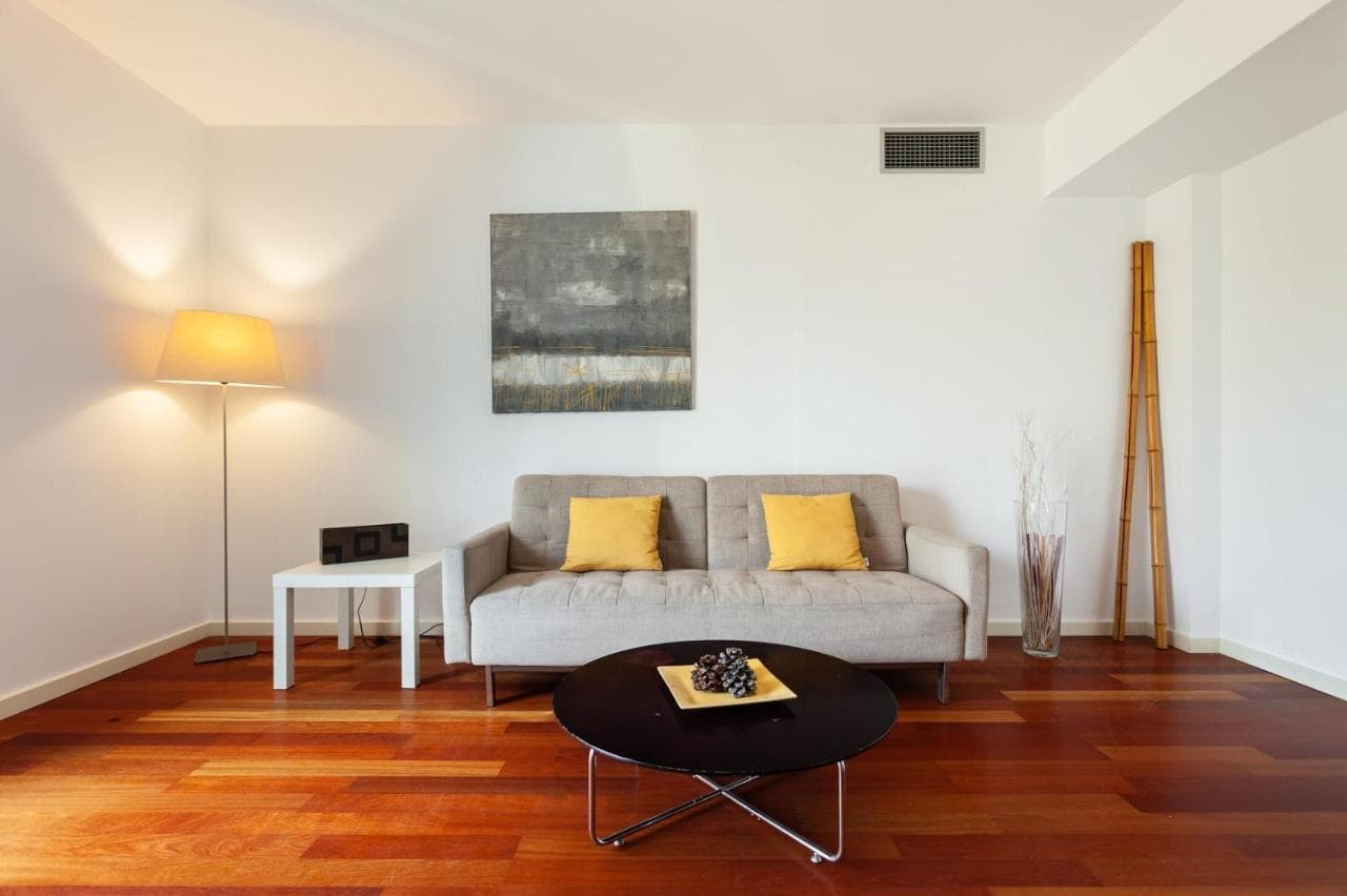 Placa Catalunya Luxurious 2bedroom with Balcony (Adults Only)