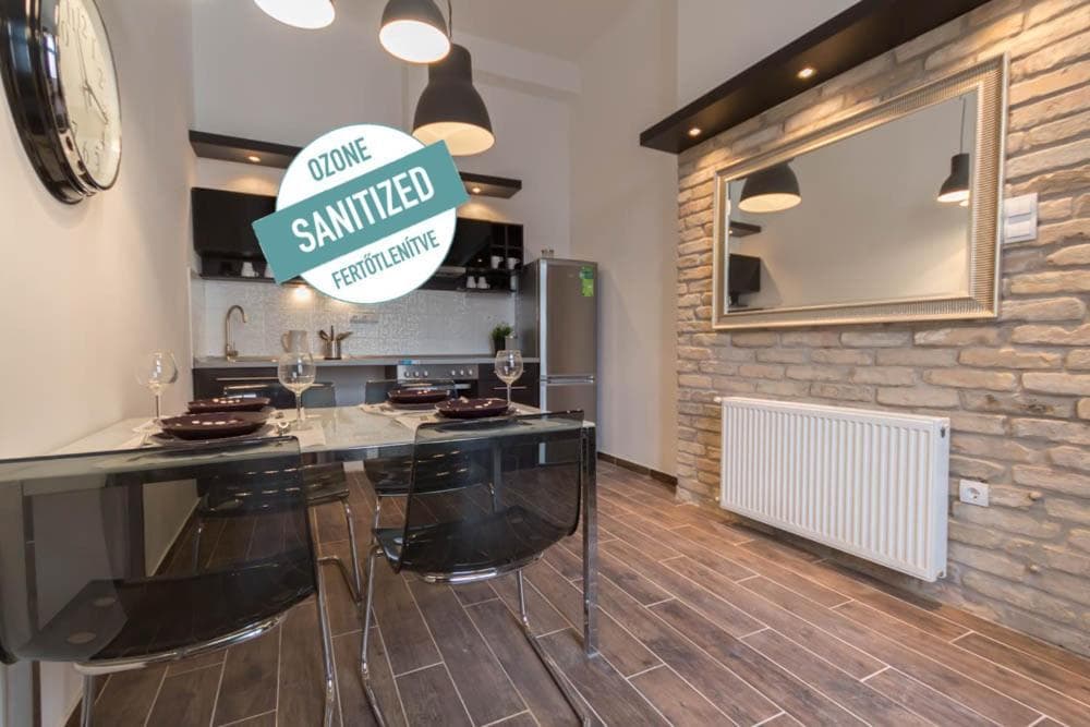 Luxury Apartment by Hi5-Varoshaz Suite