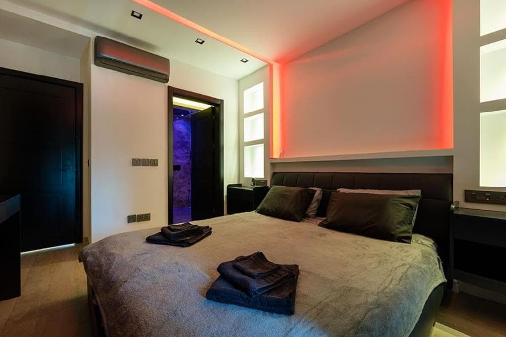 Stylish 2 Bedroomed Apartment Gzira (Updated Pics)